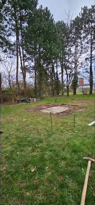 Vorbereitung einer Gartenfläche